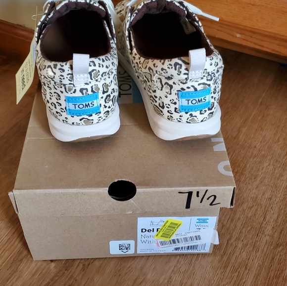 shoe - Picture 4 of 5